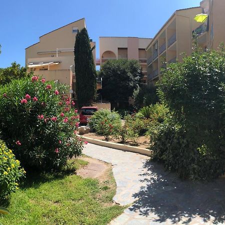 Duplex Renove Les Pieds Dans L'Eau Apartment Calvi  Luaran gambar